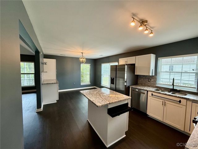 9903 Bethwood Dr, Fredericksburg, VA 22407