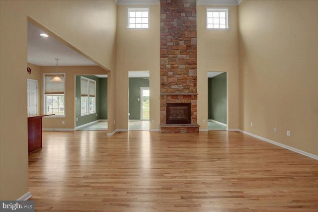 1236 DALLAS DR, Greencastle, PA 17225