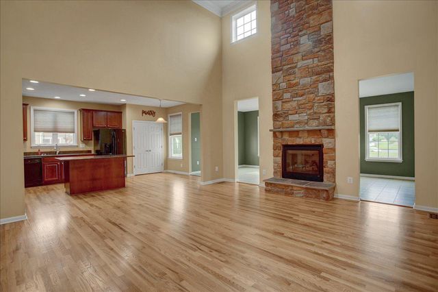1236 DALLAS DR, Greencastle, PA 17225