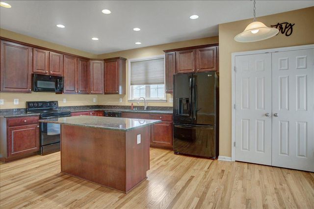 1236 DALLAS DR, Greencastle, PA 17225