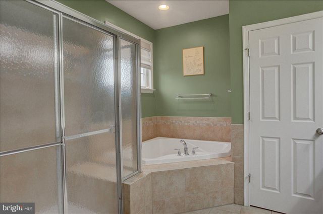 1236 DALLAS DR, Greencastle, PA 17225