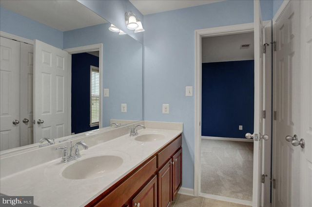1236 DALLAS DR, Greencastle, PA 17225