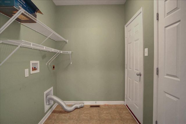 1236 DALLAS DR, Greencastle, PA 17225