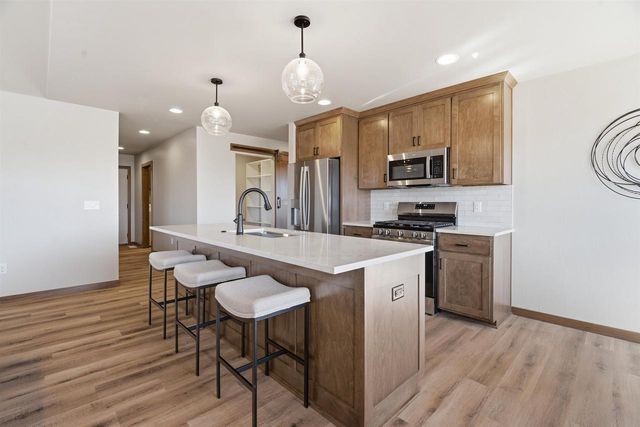 2645 CORNELL AVENUE, Neenah, WI 54956