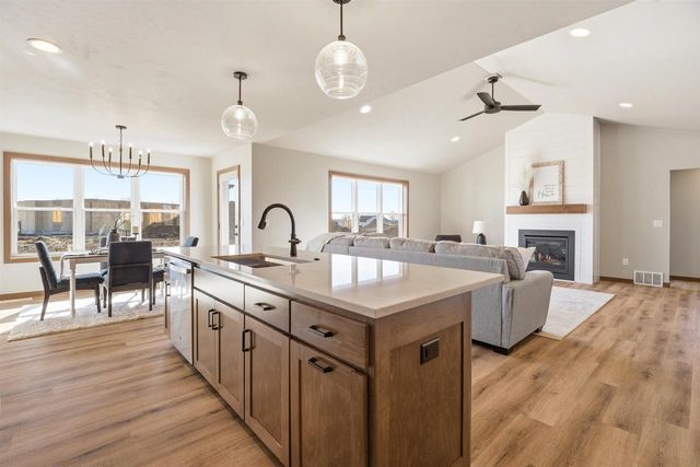 2645 CORNELL AVENUE, Neenah, WI 54956