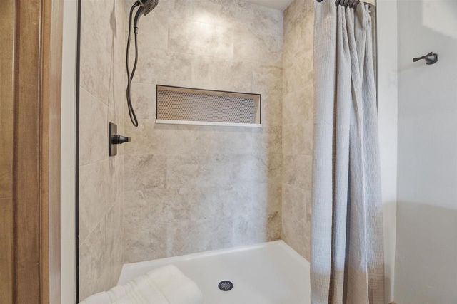 2645 CORNELL AVENUE, Neenah, WI 54956