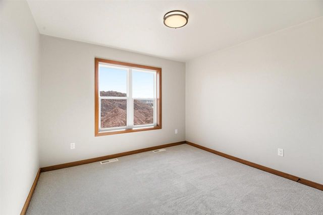 2645 CORNELL AVENUE, Neenah, WI 54956