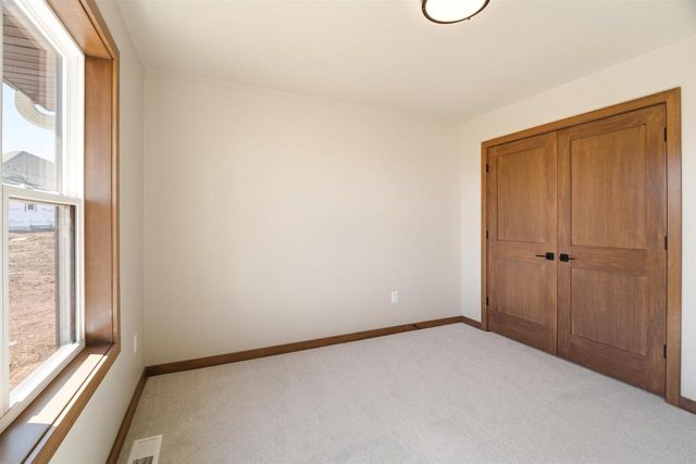 2645 CORNELL AVENUE, Neenah, WI 54956