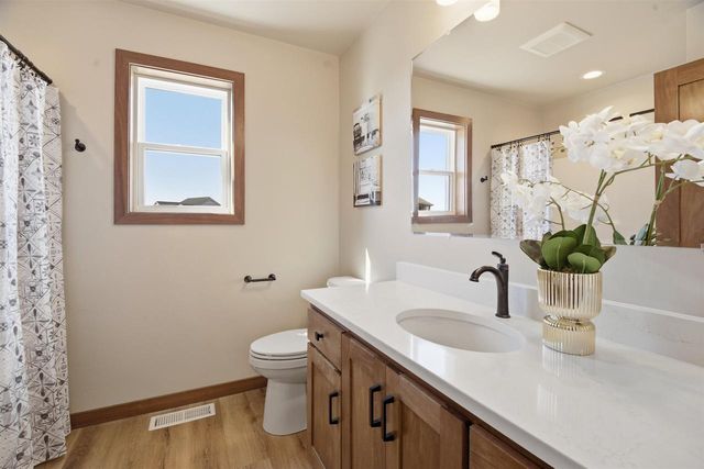 2645 CORNELL AVENUE, Neenah, WI 54956