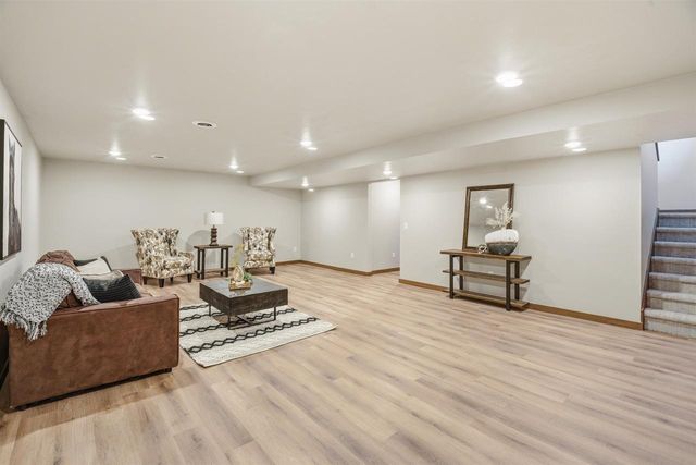 2645 CORNELL AVENUE, Neenah, WI 54956