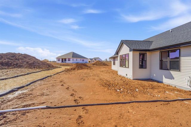 2645 CORNELL AVENUE, Neenah, WI 54956