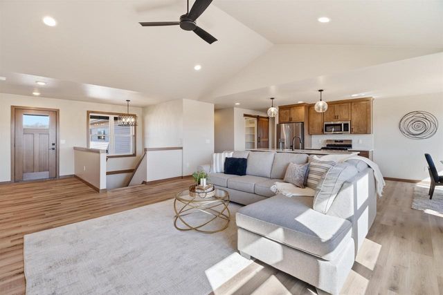 2645 CORNELL AVENUE, Neenah, WI 54956