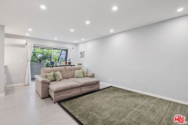 5625 Sumner Way 314, Culver City, CA 90230