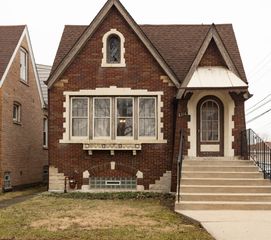 6316 S Keeler Avenue, Chicago, IL 60629
