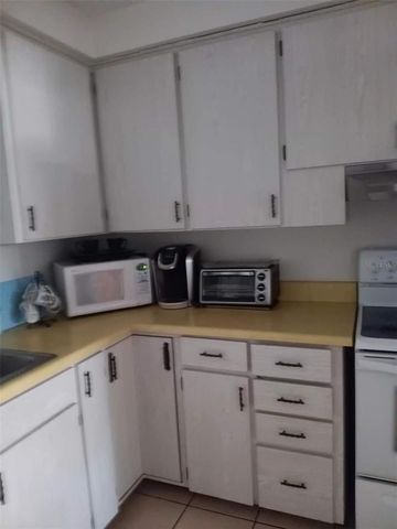 4245 EDGEWATER DRIVE, Orlando, FL 32804