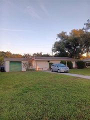 4245 EDGEWATER DRIVE, Orlando, FL 32804
