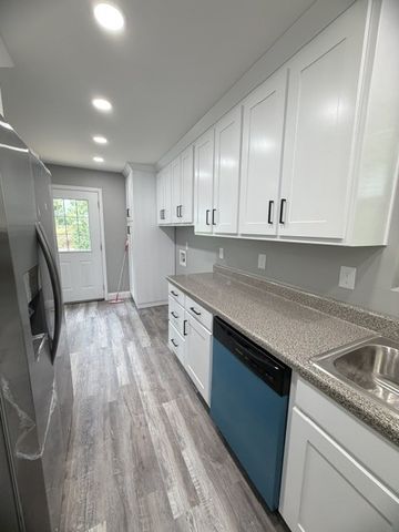 4802 Old Salem Lexie Rd, Belvidere, TN 37306