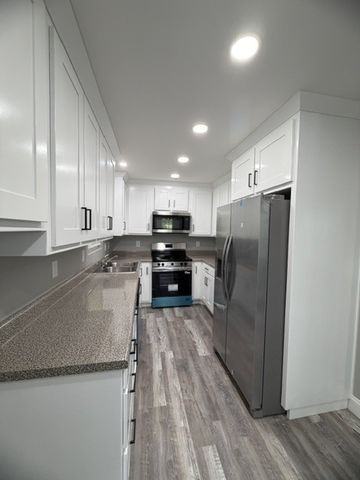 4802 Old Salem Lexie Rd, Belvidere, TN 37306