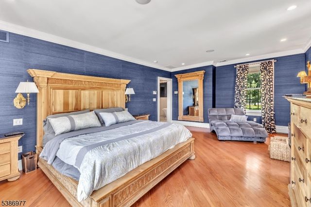 65 S Mountain Ave, Montclair Twp., NJ 07042