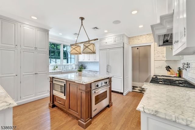 65 S Mountain Ave, Montclair Twp., NJ 07042