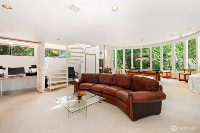 1205 11th Court SW, Olympia, WA 98502