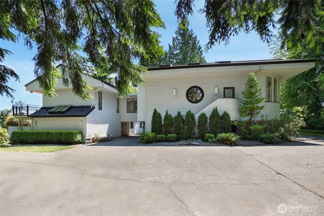 1205 11th Court SW, Olympia, WA 98502