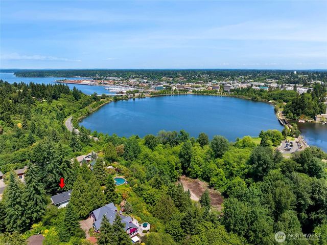 1205 11th Court SW, Olympia, WA 98502