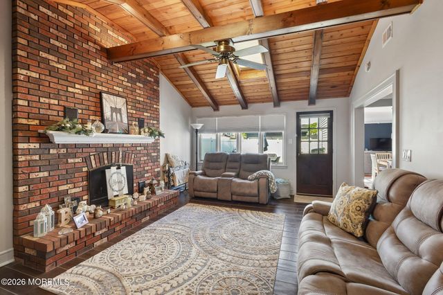 210 Deerfield Lane, Aberdeen, NJ 07747