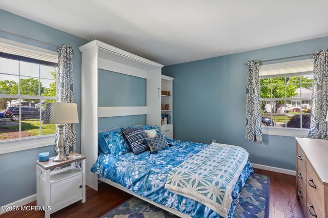 210 Deerfield Lane, Aberdeen, NJ 07747