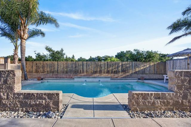 9995 Tarzo Way, Elk Grove, CA 95757