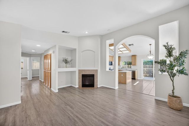 9995 Tarzo Way, Elk Grove, CA 95757