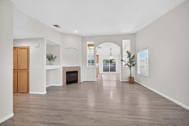 9995 Tarzo Way, Elk Grove, CA 95757