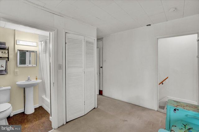 32 S ELM ST, Robesonia, PA 19551