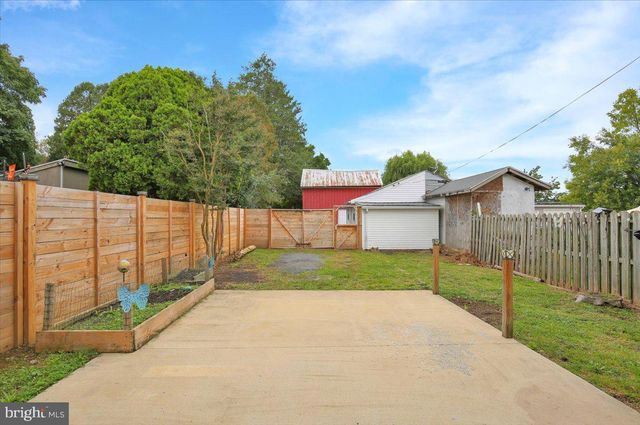 32 S ELM ST, Robesonia, PA 19551