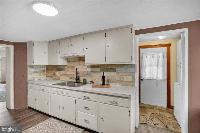 32 S ELM ST, Robesonia, PA 19551