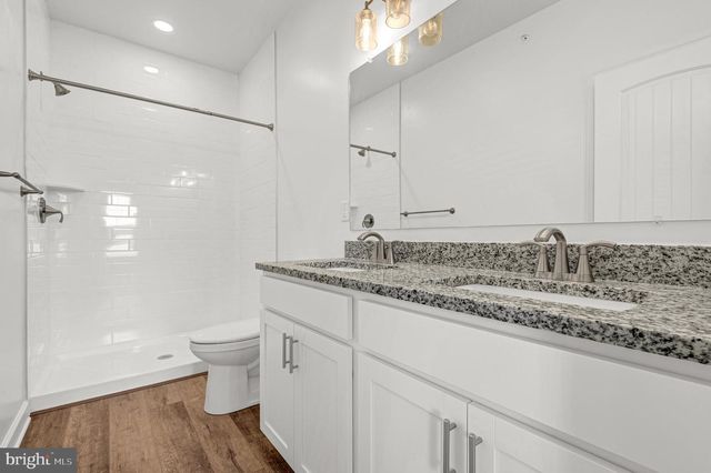 216 RIDGE VIEW LN, Hanover, PA 17331