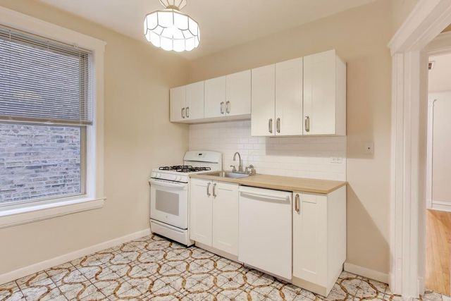 4002 N Hermitage Avenue 1, Chicago, IL 60613