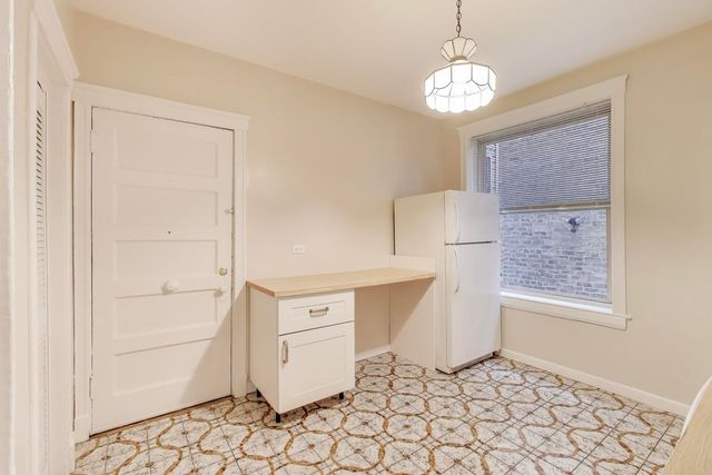 4002 N Hermitage Avenue 1, Chicago, IL 60613