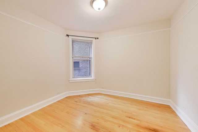 4002 N Hermitage Avenue 1, Chicago, IL 60613