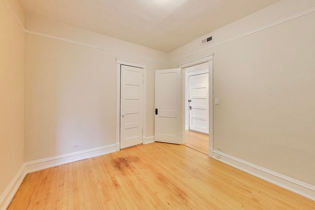 4002 N Hermitage Avenue 1, Chicago, IL 60613