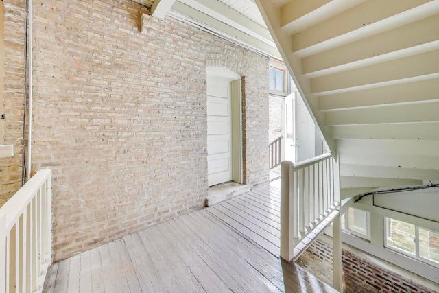 4002 N Hermitage Avenue 1, Chicago, IL 60613