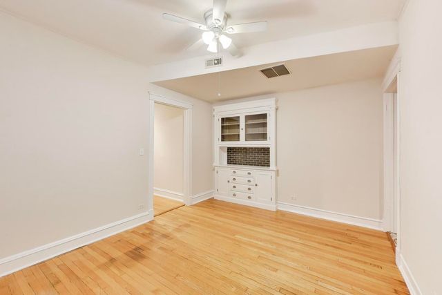 4002 N Hermitage Avenue 1, Chicago, IL 60613