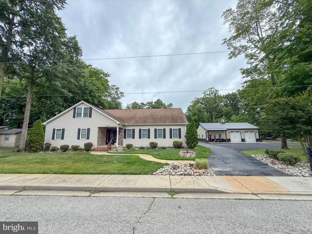 209 W JEWELL ST, Delmar, DE 19940