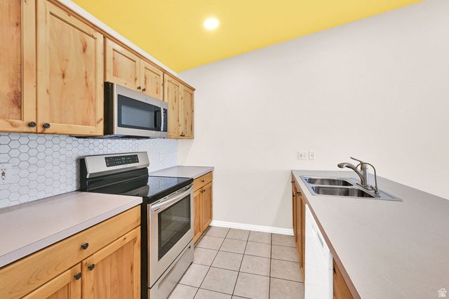 339 E 1900 N, North Ogden, UT 84414