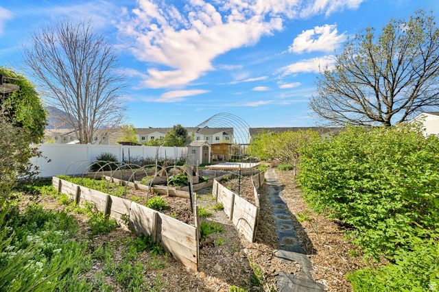 339 E 1900 N, North Ogden, UT 84414