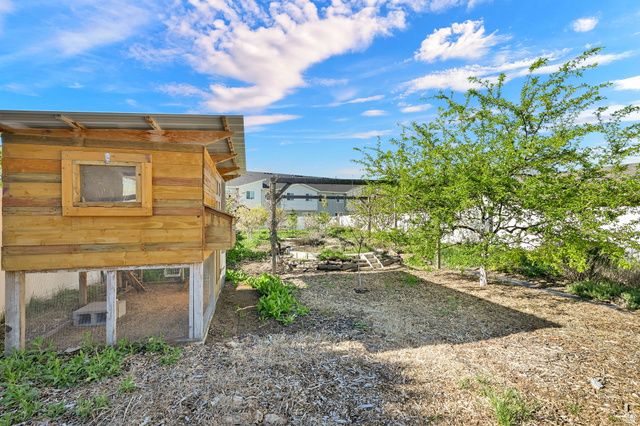 339 E 1900 N, North Ogden, UT 84414