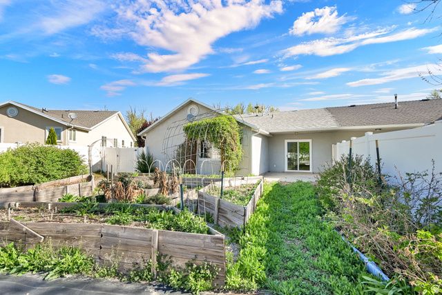 339 E 1900 N, North Ogden, UT 84414