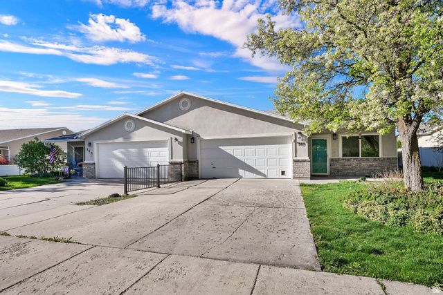 339 E 1900 N, North Ogden, UT 84414
