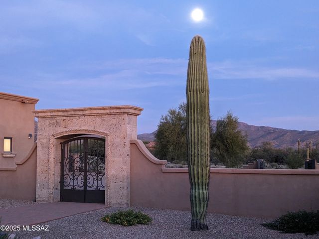 4987 N Creosote Canyon Drive, Tucson, AZ 85749