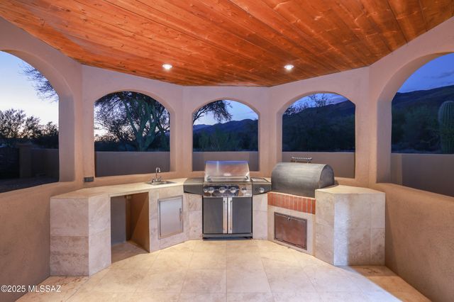 4987 N Creosote Canyon Drive, Tucson, AZ 85749